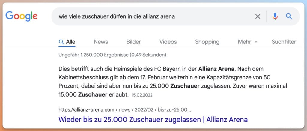 Suchanfrage “Wie viele Zuschauer dürfen in die AllianzArena” bei Google im April 2022